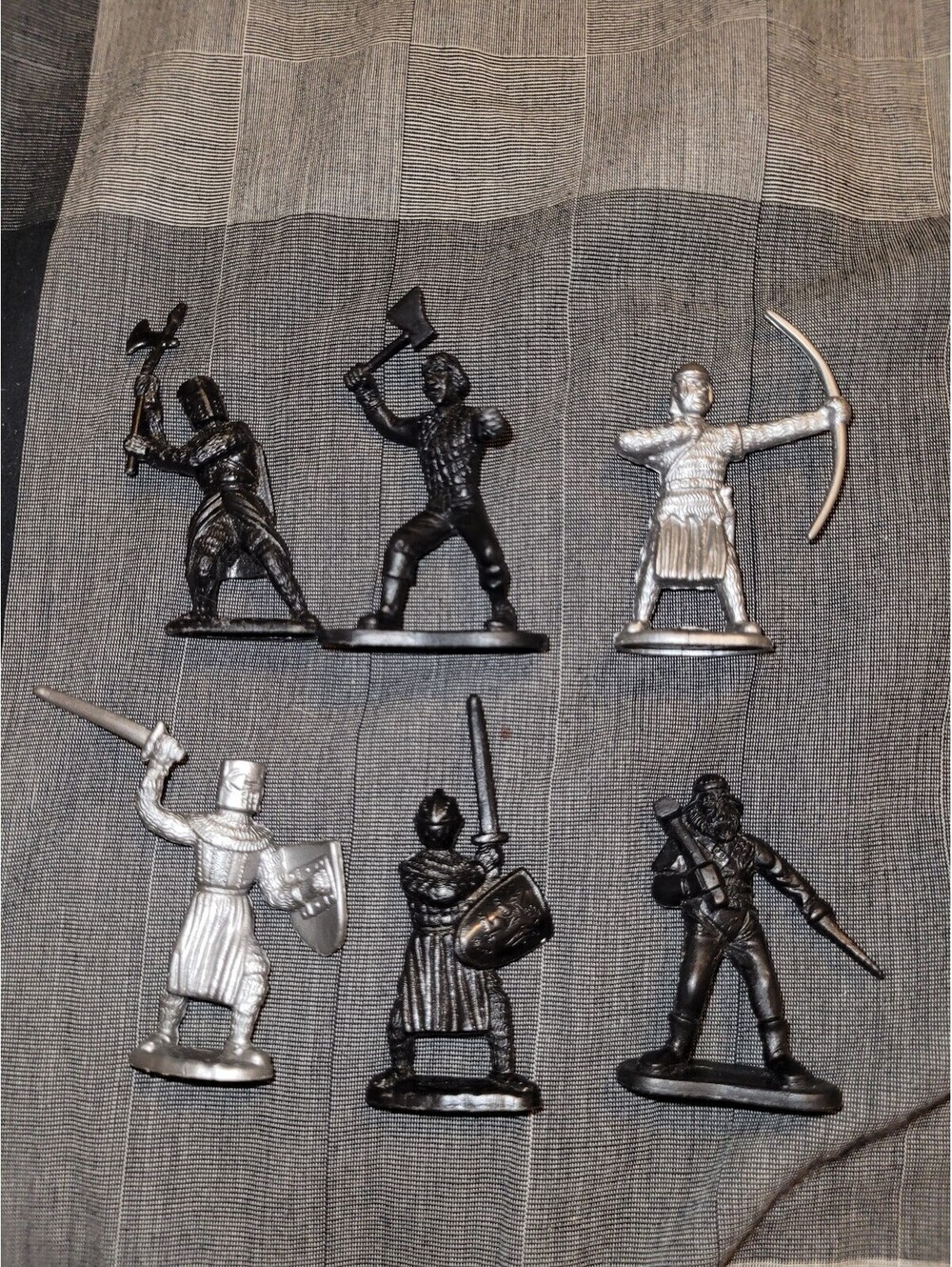 6 Pc Plastic Medieval Knights Warriors Lot Black Silver Archer Swords